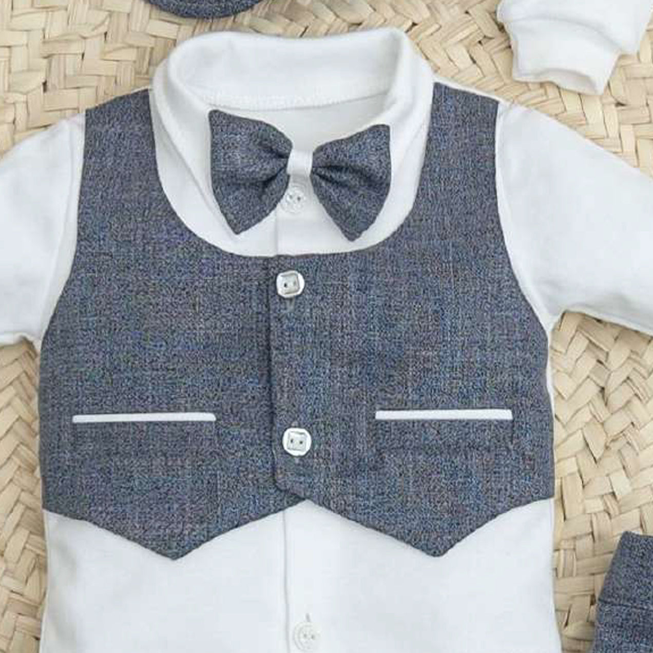 بدلة السبوع قطن لحديث الولادة