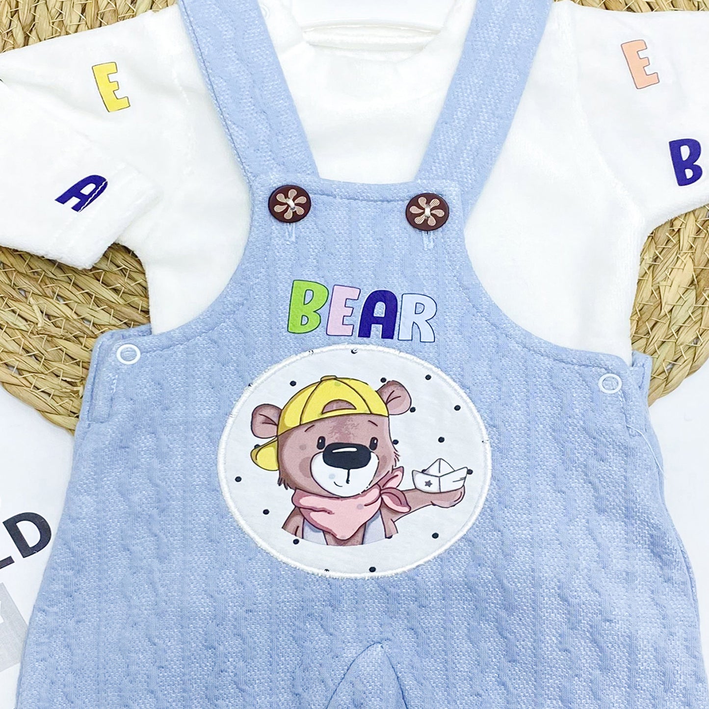 سالوبيت جاكار مع تيشيرت قطيفة