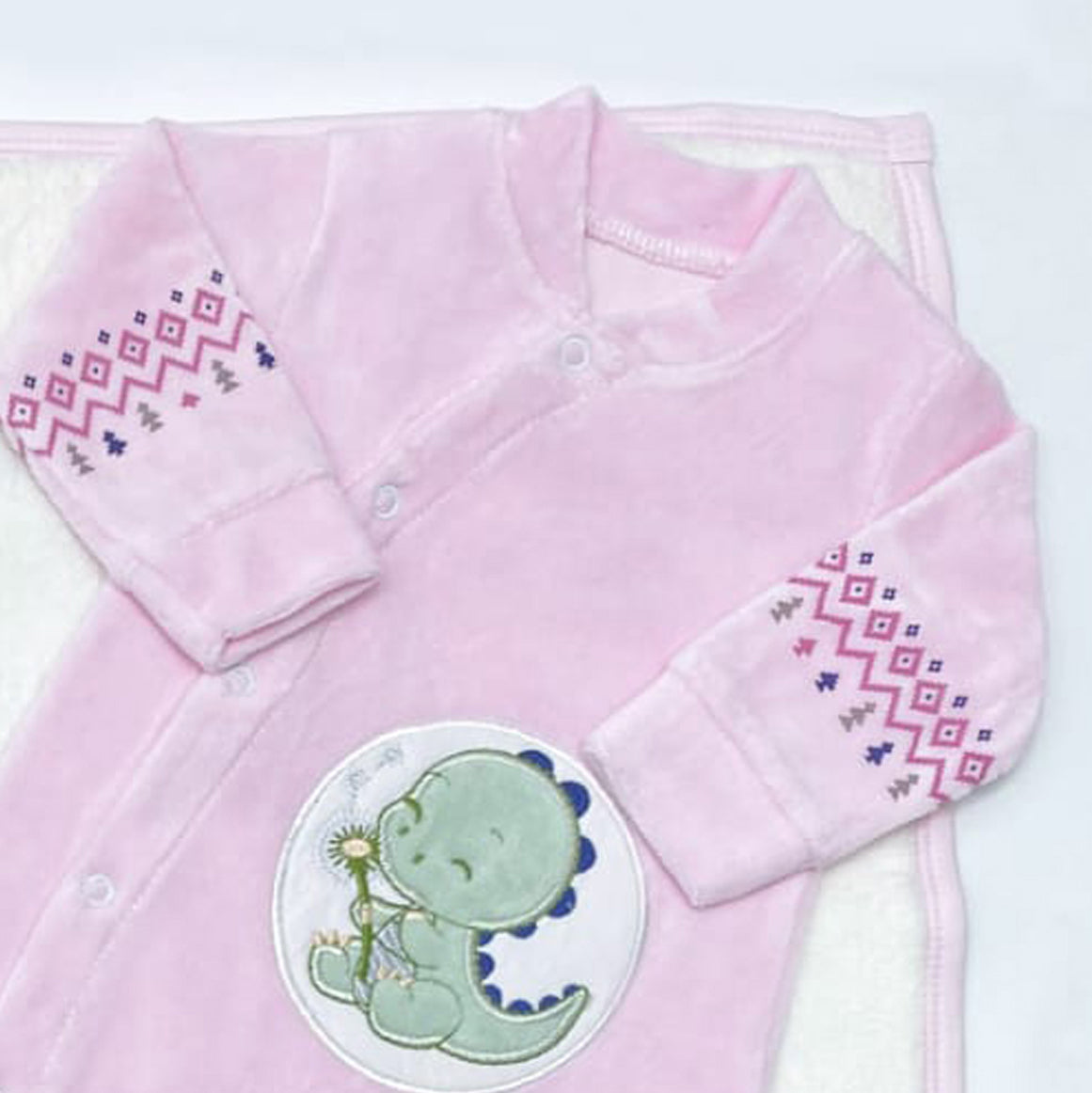 طقم المستشفى 5 قطع قطيفة شتوي مع كوفرته قطيفة مبطنة فرو