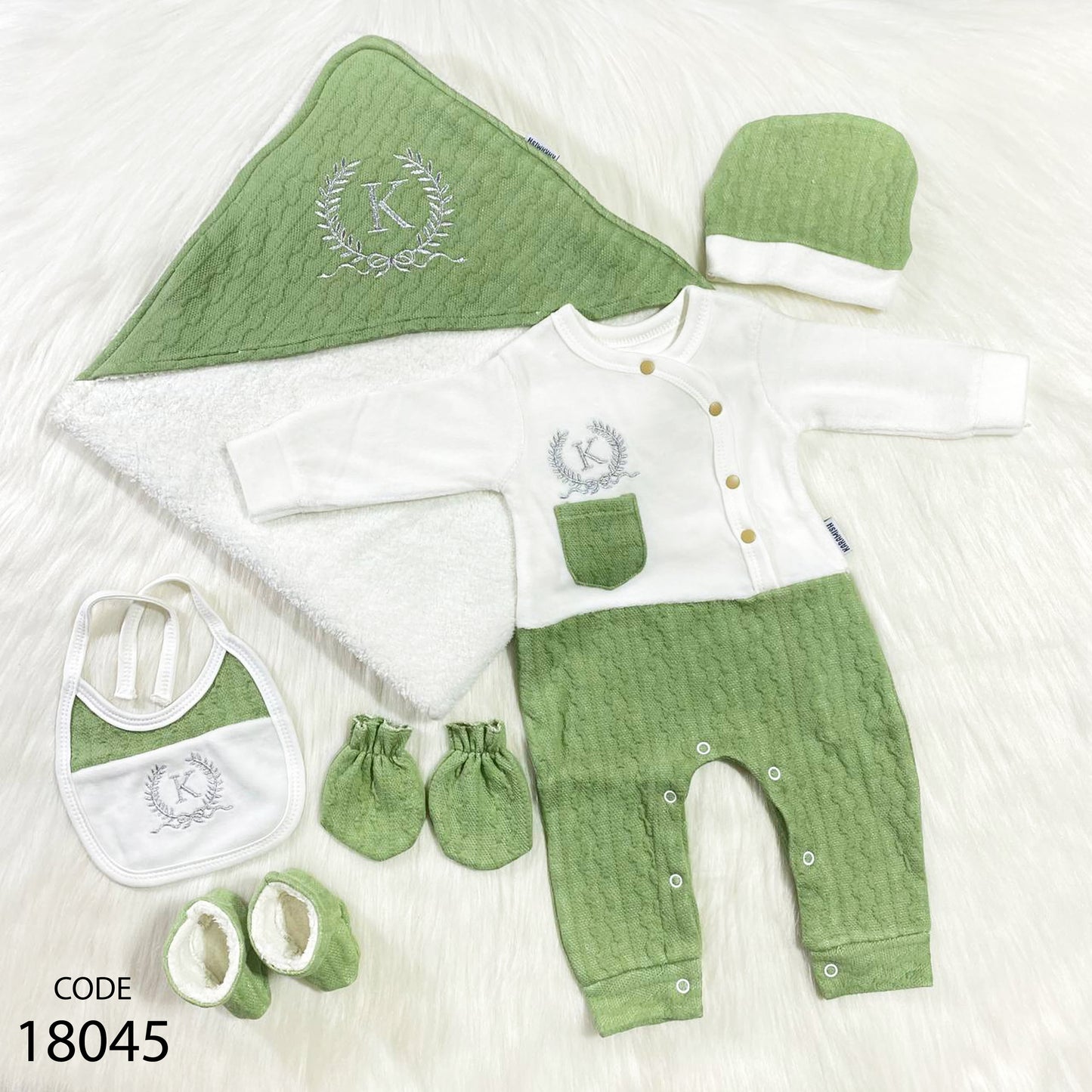 طقم المستشفى 5 قطع قطيفة شتوي مع كوفرته قطيفة مبطنة فرو