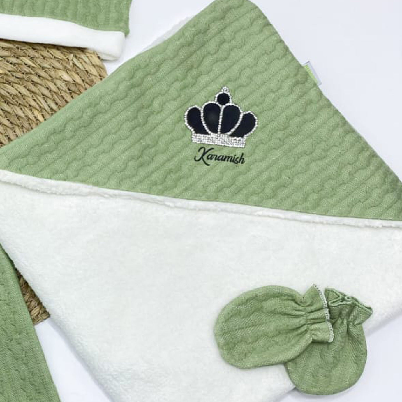 طقم المستشفى 5 قطع قطيفة شتوي مع كوفرته قطيفة مبطنة فرو