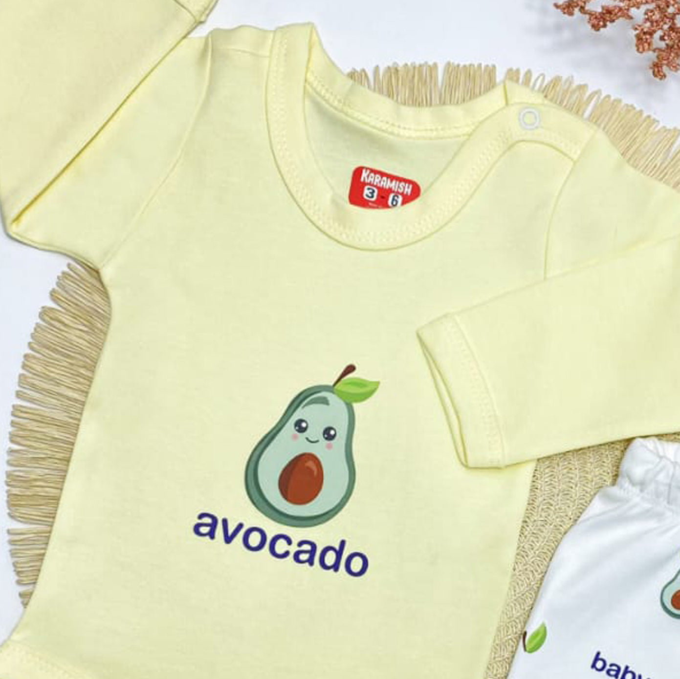 بجامة قطن لحديث الولادة