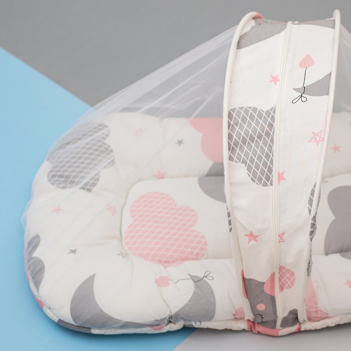 مرتبة بالناموسية للأطفال إغلاق محكم بسوستة الطول 100 سم والعرض 50 سم