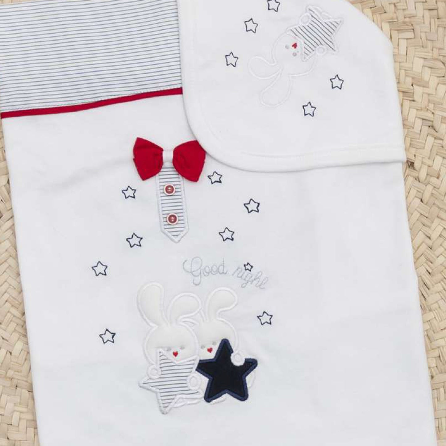 كوفرته قطن طبقتين لحديث الولادة