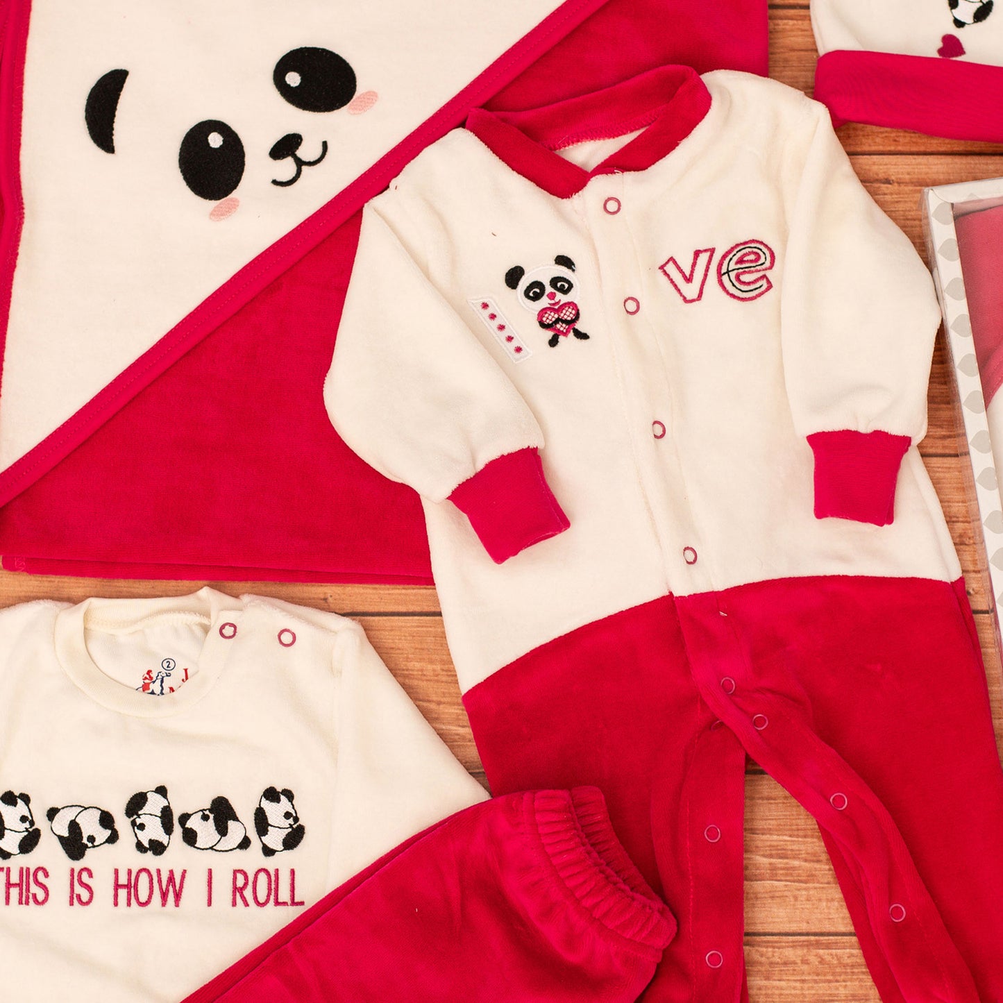 جيفت بوكس طقم السبوع والمستشفى 5 قطع قطيفة شتوي لحديث الولادة