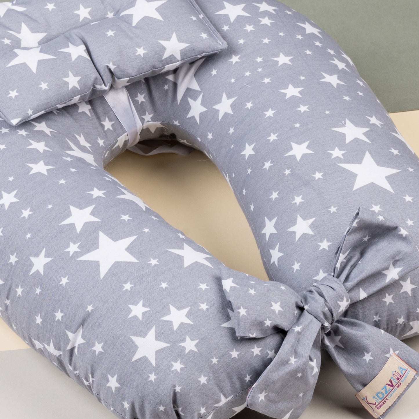 مخدة رضاعة مع مخدة رأس ورباط -  عرض 45 سم والطول 55 سم