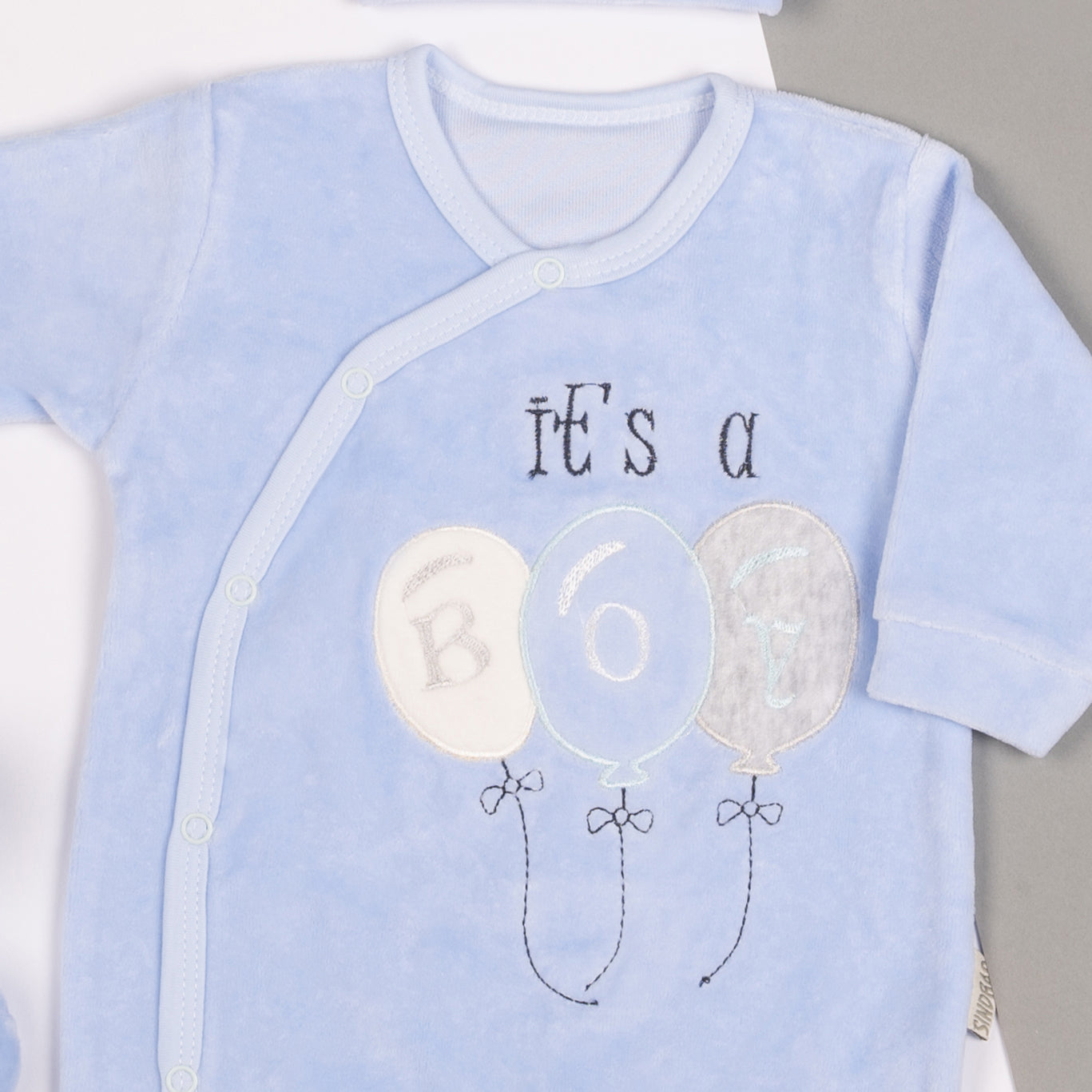 طقم المستشفى والسبوع 4 قطع قطيفة شتوي