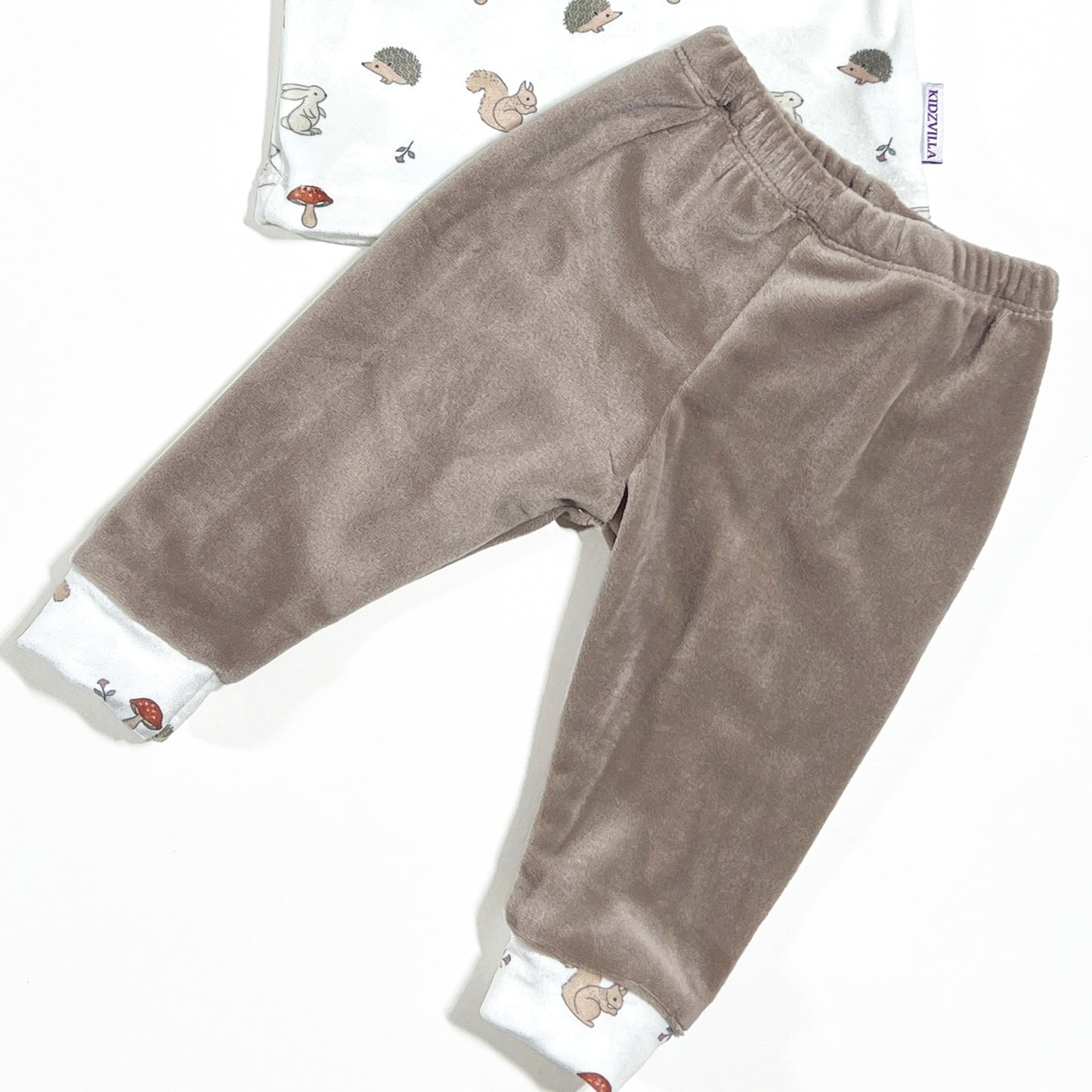 بجامة قطيفة لحديث الولادة من كيدزفيلا