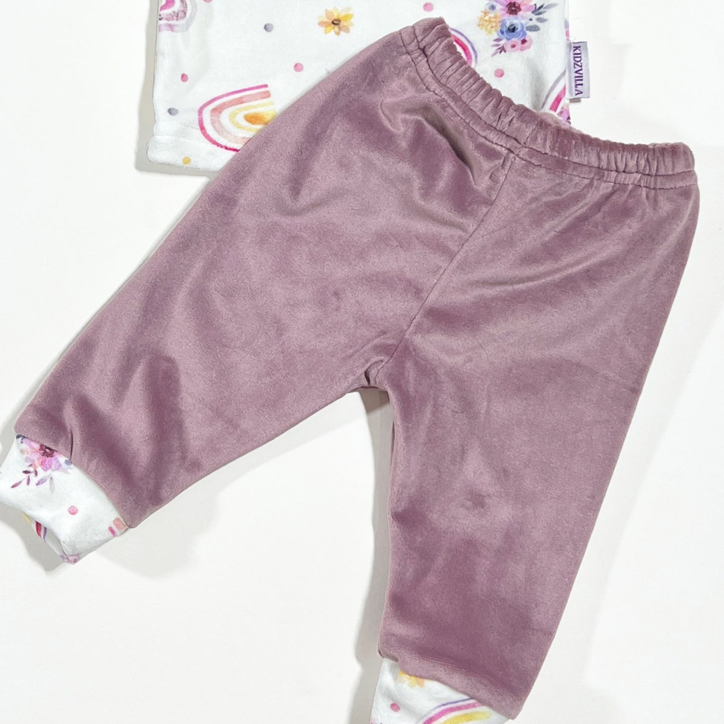 بجامة قطيفة لحديث الولادة من كيدزفيلا