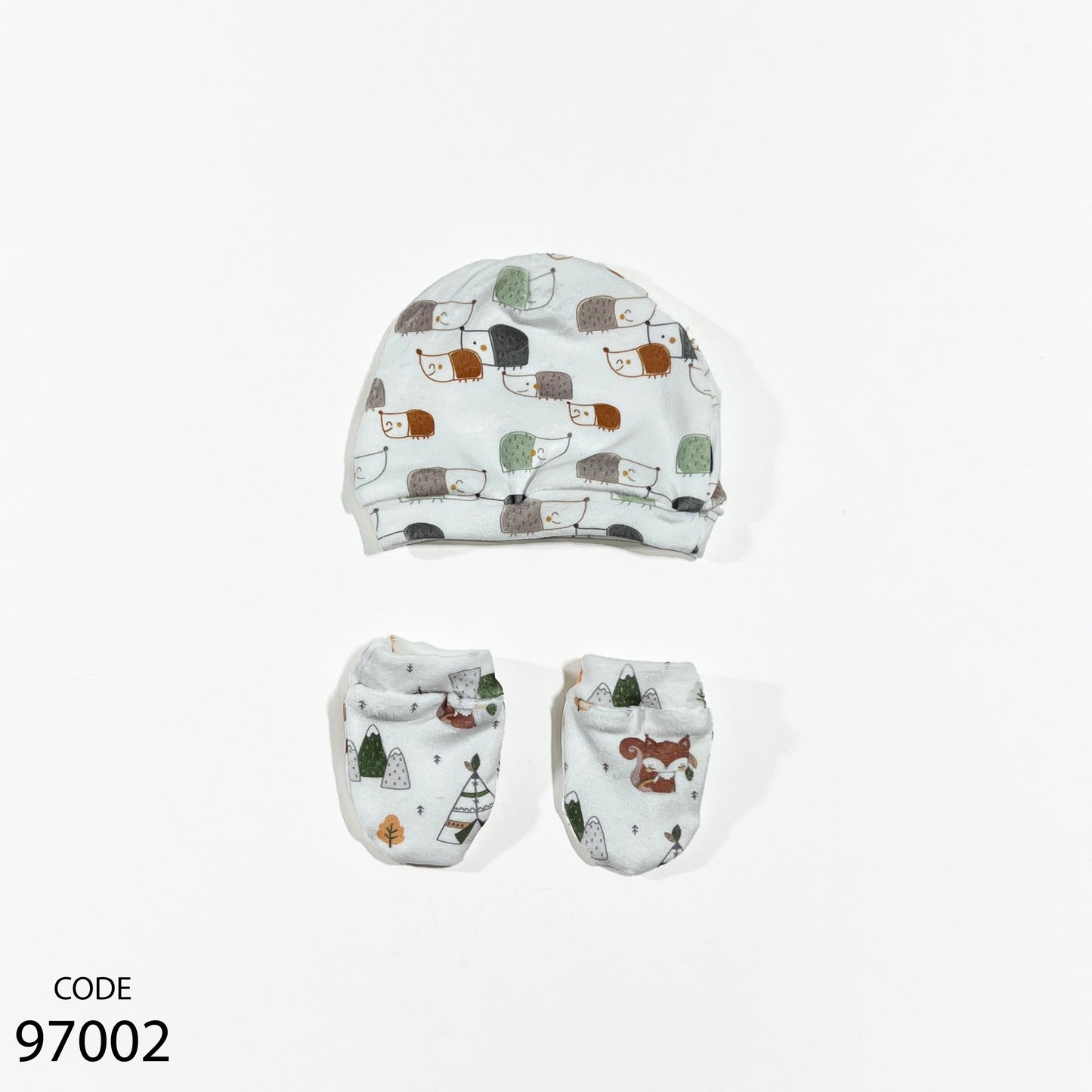 طقم طاقية مع جوانتي قطيفة لحديث الولادة