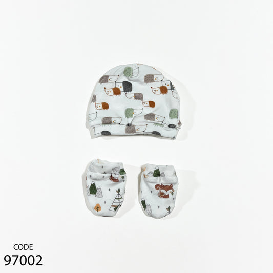 طقم طاقية مع جوانتي قطيفة لحديث الولادة