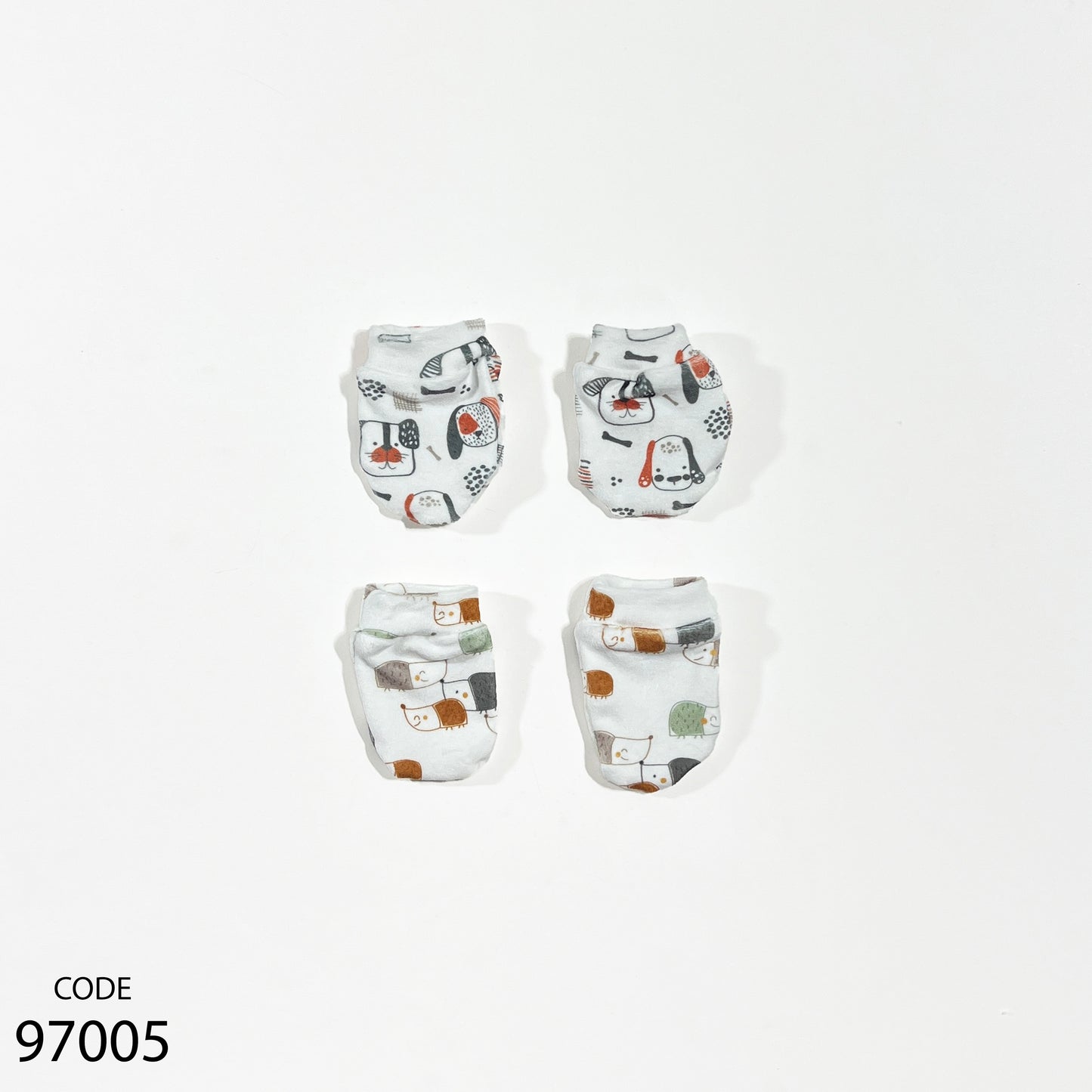 طقم 2 جوانتي قطيفة لحديث الولادة أولادي - الشكل عشوائي