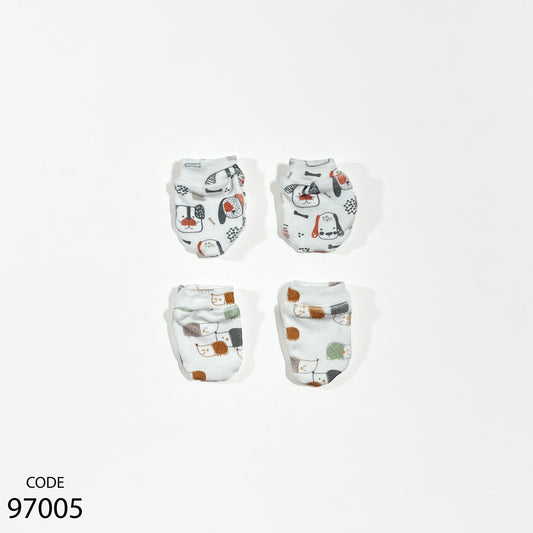 طقم 2 جوانتي قطيفة لحديث الولادة أولادي - الشكل عشوائي