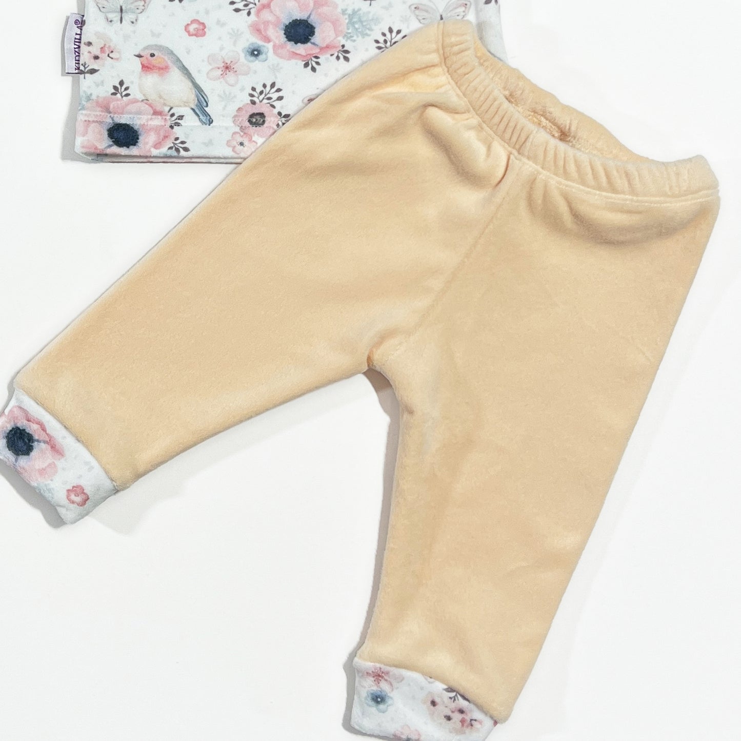 بجامة قطيفة لحديث الولادة من كيدزفيلا