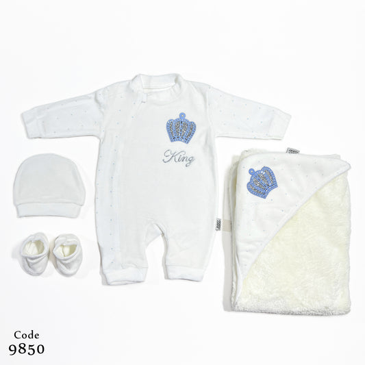 طقم المستشفى والسبوع 4 قطع قطيفة مع كوفرته مبطن فرو