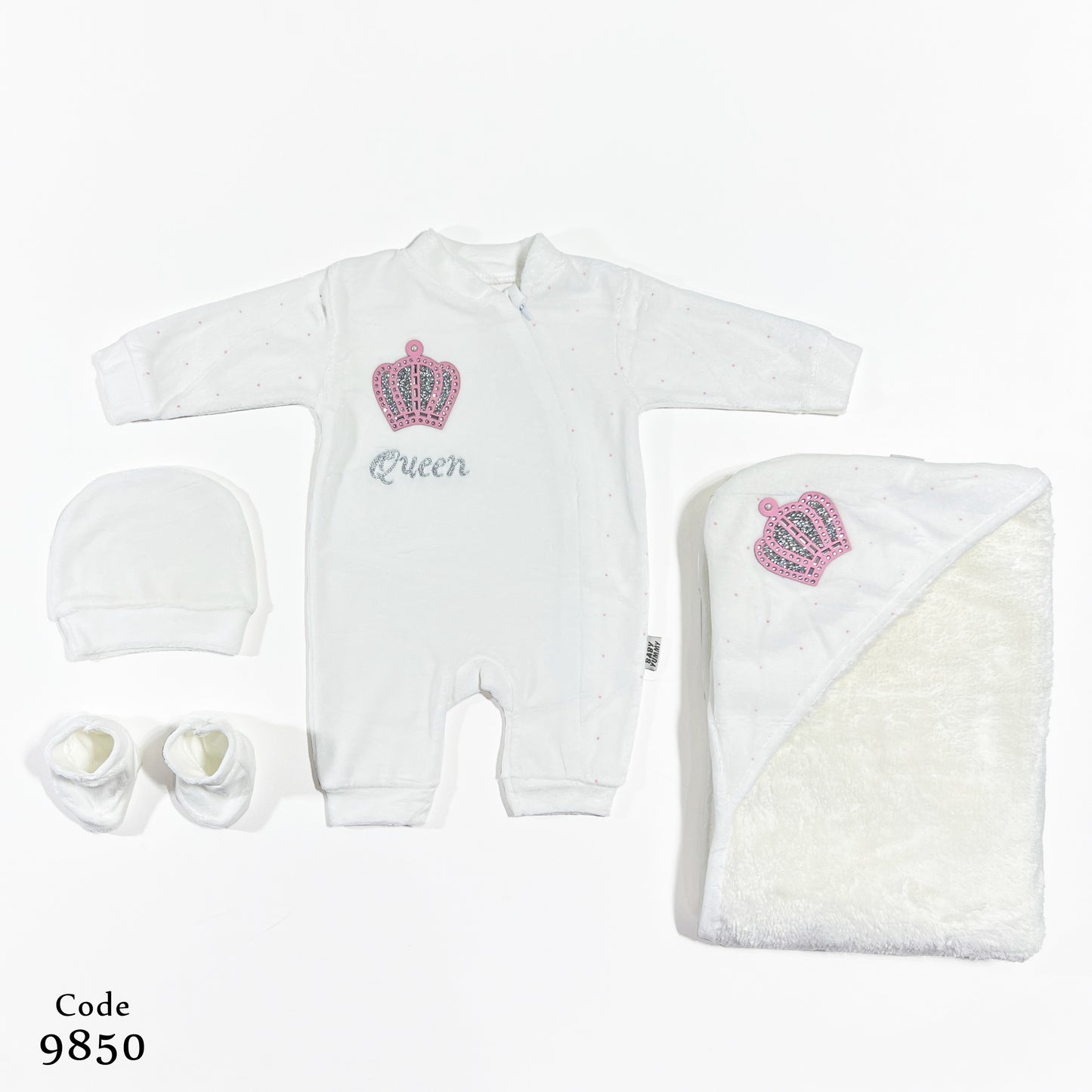 طقم المستشفى والسبوع 4 قطع قطيفة مع كوفرته مبطن فرو